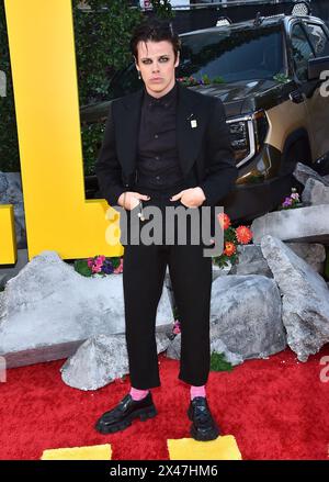 Hollywood, USA. April 2024 30. YUNGBLUD kommt zu Universal Pictures 'The Fall Guy' Premiere, die am 30. April 2024 im Dolby Theatre in Hollywood stattfand. © Lisa OConnor/AFF-USA.com Credit: AFF/Alamy Live News Stockfoto