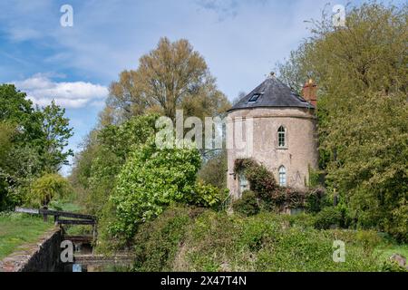 Cerney Wick Roundhouse im Frühjahr. Cerney Wick, Cotswolds, Gloucestershire, England Stockfoto