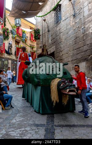 Parade der Tarasca und der Riesen und großen Köpfe am Fronleichnam von Toledo, Spanien Stockfoto