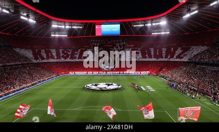 UEFA Champions League FC Bayern München - Real Madrid CF 30.04.2024 die Fans des FC Bayern gedenken Franz Beckenbauer mit einer Choreographie vor dem Heimspiel gegen Real Madrid / choreo / Ultras / Südkurve München / Kaiser Franz / Symbolbild München Allianz Arena Deutschland *** UEFA Champions League FC Bayern München Real Madrid CF 30 04 2024 die Fans des FC Bayern gedenken Franz Beckenbauer mit einer Choreografie vor dem Heimspiel gegen Real Madrid Choreo Ultras Südkurve München Kaiser Franz Symbolbild München Allianz Arena Deutschland Copyright: xBEAUTIFULxSPORTS/Goldbergx Stockfoto