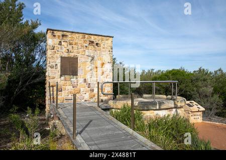 Verteidigung des Sydney Monuments und der Gedenktafel am Memorial Walk am North Head Manly, Sydney, NSW, Australien Stockfoto