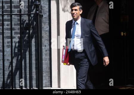 London, Großbritannien. Mai 2024. Der britische Premierminister Rishi Sunak verlässt die Downing Street für Fragen des Premierministers (PMQs). Quelle: Justin Ng/Alamy Live News. Stockfoto