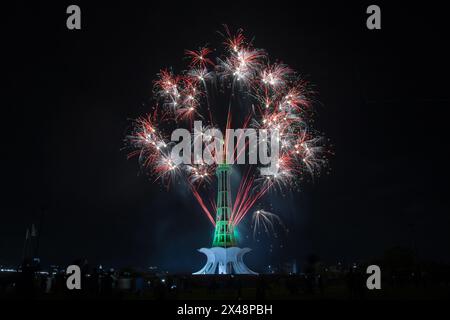 Feuerwerk bei Minar e Pakistan Stockfoto