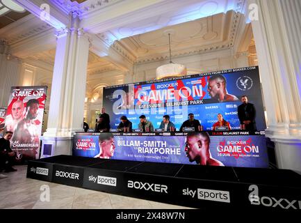 Isaac Chamberlain, Ben Whittaker, BOXXER CEO Ben Shalom, Andy Scott, Ezra Arenyeka und Francesca Hennessy während einer Pressekonferenz im Ballroom 1901 in Andaz London. Bilddatum: Mittwoch, 1. Mai 2024. Stockfoto