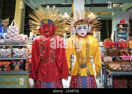 Ondel-ondel. Ondel-ondel ist eine große Marionettenfigur in der Betawi-Volksaufführung in Jakarta, Indonesien. Stockfoto