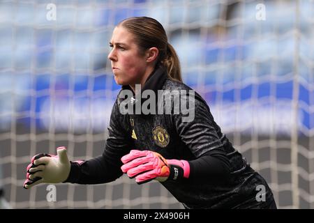 Mary Earps aus Manchester United ist vor dem Spiel der Barclays Women's Super League zwischen Leicester City und Manchester United auf dem Vormarsch. Stockfoto