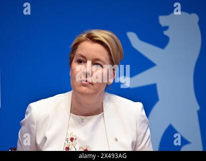 Berlin, Deutschland. April 2024 30. Franziska Giffey (SPD), Bürgermeisterin und Senatorin für Wirtschaft, Energie und öffentliche Unternehmen während der Pressekonferenz nach der Berliner Senatssitzung. Quelle: Soeren Stache/dpa/Alamy Live News Stockfoto