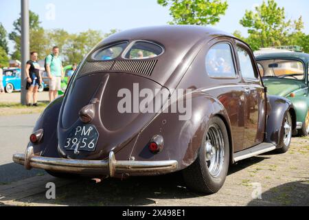 Volkswagen VW Käfer 1100 Typ 1, Brezel-Käfer, 41. MaiKäferTreffen, Hannover, Niedersachsen, Deutschland *** Volkswagen VW Käfer 1100 Typ 1, Brezelkäfer, 41 MaiKäferTreffen, Hannover, Niedersachsen, Deutschland Stockfoto