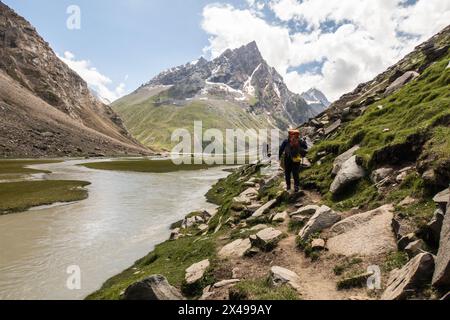 Wunderschöne Landschaften rund um Denora, Warwan Valley, PIR Panjal Range, Kaschmir, Indien Stockfoto