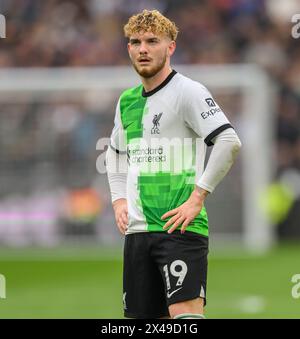 London, Großbritannien. April 2024 - West Ham United gegen Liverpool - Premier League - London Stadium. Liverpool's Harvey Elliott in Aktion. Bildnachweis: Mark Pain / Alamy Live News Stockfoto