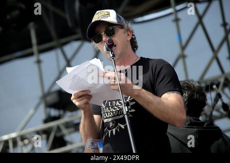 Taranto, Italien. Mai 2024. Parco Archeologico delle Mura Greche, Taranto, Italien, 01. Mai 2024, Michele Riondino. Während des Concerto Primo Maggio A Taranto - Music Concert Credit: Live Media Publishing Group/Alamy Live News Stockfoto