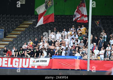 Leuven, Belgien. Mai 2024. Fans und Unterstützer von Leuven wurden während eines Frauenfußballspiels zwischen Oud Heverlee Leuven und Club Brugge YLA im belgischen Cup-Finale am Mittwoch, 1. Mai 2024 in Leuven, BELGIEN, gezeigt. Quelle: Sportpix/Alamy Live News Stockfoto