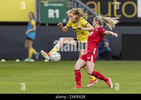 Sittard, Niederlande. Mai 2024. SITTARD - 01.05.2024, Fortuna Sittard Stadion, Fußball, niederländisches Azerion Vrouwen Eredivisie, Saison 2023 - 2024. Fortuna Sittard - FC Twente (Frau) Credit: Pro Shots/Alamy Live News Stockfoto