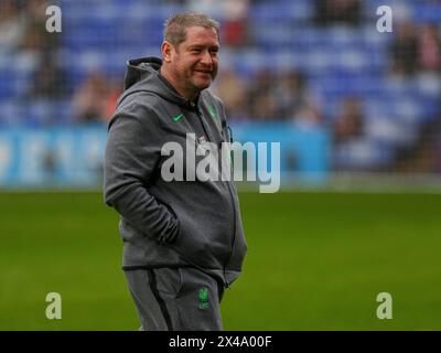 Prenton Park Stadium, Großbritannien. Mai 2024. Cheftrainer von Liverpool Matt Beard während der Barclays Women Super League zwischen Liverpool und Chelsea im Prenton Park Stadium in Liverpool, England 1. Mai 2024 | Foto: Jayde Chamberlain/SPP. Jayde Chamberlain/SPP (Jayde Chamberlain/SPP) Credit: SPP Sport Press Photo. /Alamy Live News Stockfoto