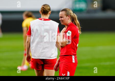 SITTARD - 01.05.2024, Fortuna Sittard Stadion, Fußball, niederländisches Azerion Vrouwen Eredivisie, Saison 2023 - 2024. Fortuna Sittard - FC Twente (Frau), enttäuscht nach dem Lose Credit: Pro Shots/Alamy Live News 2-0 Stockfoto