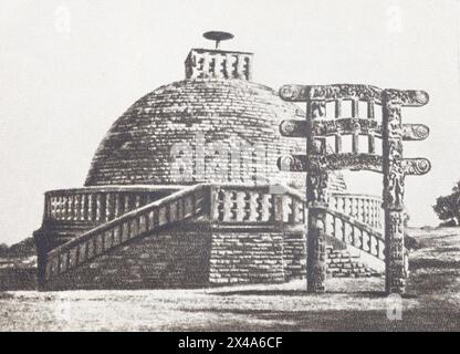 Der große Stupa - buddhistischer Tempel in Sanchi. Fotos aus der ersten Hälfte des 20. Jahrhunderts. Stockfoto