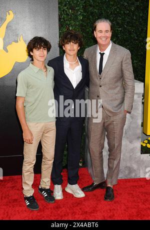 HOLLYWOOD, KALIFORNIEN - APRIL 30: Guymon Casady (R) und seine Familie besuchen die Premiere von Universal Pictures 'The Fall Guy' im Dolby Theatre am 30. April 2024 in Hollywood. Quelle: Jeffrey Mayer / MediaPunch Stockfoto