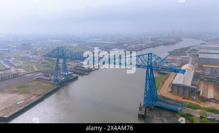 Eine Luftaufnahme der Transporter Bridge Middlesbrough, North Yorkshire, England am Mittwoch, 1. Mai 2024. (Foto: Mark Fletcher | MI News) Credit: MI News & Sport /Alamy Live News Stockfoto