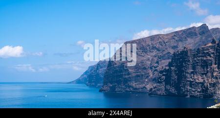 Die Berühmten Klippen In Los Gigantes Im Westen Der Kanarischen Insel Teneriffa Stockfoto