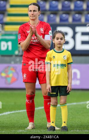 Sittard, Niederlande. Mai 2024. Sittard, Niederlande, 1. Mai 2024: Renate Jansen (11 Twente) während des Azerion Vrouwen Eredivisie Fußballspiels zwischen Fortuna Sittard und Twente im Fortuna Sittard Stadion in Sittard, Niederlande. (Leiting Gao/SPP) Credit: SPP Sport Press Photo. /Alamy Live News Stockfoto