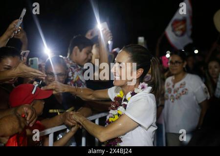 Dr. Claudia Sheinbaum Pardo, Kandidatin für die Präsidentschaft Mexikos für die MORENA-Partei, kam zu einer Kundgebung in Lazaro Cardenas Michoacan, wo sich etwa 18.000 Anhänger nach dem Katastrophenschutz versammelten. Stockfoto