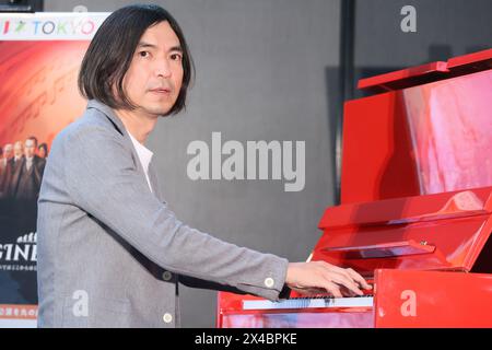 Tokio, Japan. Mai 2024. Die japanische Fernsehpersönlichkeit Ryo Fukawa spielt Claude Debussys „Deux Arabesques“ am Klavier zur Eröffnungsveranstaltung des Klassik-Festivals „La Folle Journee Tokyo 20242“ am Donnerstag, den 2. Mai 2024. Fukawa ist Botschafter des Festivals und das jährliche Musikfestival findet vom 3. Bis 5. April statt. (Foto: Yoshio Tsunoda/AFLO) Stockfoto