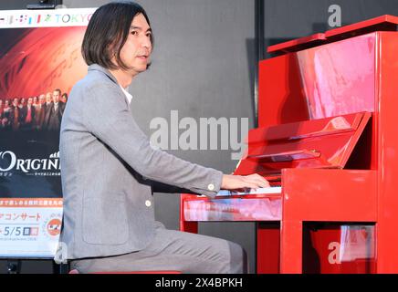 Tokio, Japan. Mai 2024. Die japanische Fernsehpersönlichkeit Ryo Fukawa spielt Claude Debussys „Deux Arabesques“ am Klavier zur Eröffnungsveranstaltung des Klassik-Festivals „La Folle Journee Tokyo 20242“ am Donnerstag, den 2. Mai 2024. Fukawa ist Botschafter des Festivals und das jährliche Musikfestival findet vom 3. Bis 5. April statt. (Foto: Yoshio Tsunoda/AFLO) Stockfoto