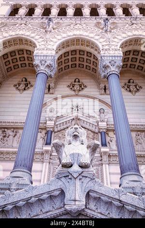 Nahaufnahme der Basilika Fourviere, Lyon, Frankreich Stockfoto