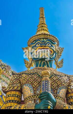 Grüne Wächterstatue, Grand Palace, Bangkok, Thailand. Palace war von 1782 bis 1925 die Heimat des Königs von Thailand Stockfoto