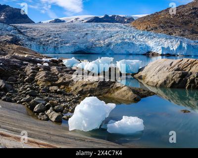 Hahn-Gletscher. Landschaft im Johan Petersen Fjord, einem Zweig des Sermilik Eisefjords, Ammassalik Region, Grönland, dänisches Territorium. Stockfoto