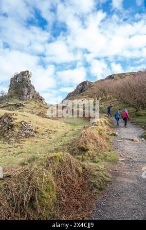 The Fairy Glen, eine geographische Formation aus Kalkstein, Uig, auf der schottischen Isle of Skye. Stockfoto