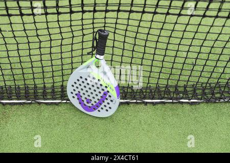 Ukraine Kiew, 13. April 2024. Padel Racket, Head, Stockfoto