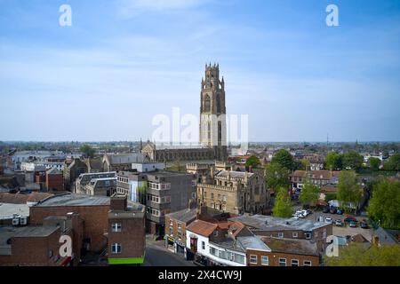 Boston ist eine Marktstadt und ein Binnenhafen im gleichnamigen Borough im County Lincolnshire, England. St. Botolph's Church ist die anglikanische Kirche Stockfoto