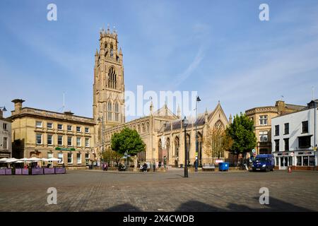 Boston ist eine Marktstadt und ein Binnenhafen im gleichnamigen Borough im County Lincolnshire, England. St. Botolph's Church ist die anglikanische Kirche Stockfoto