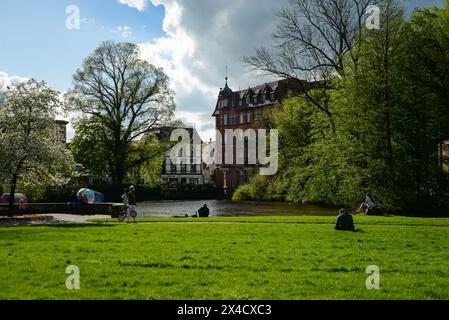 Blick auf den Slosspark Bergedorf, Hamburg, Deutschland Stockfoto