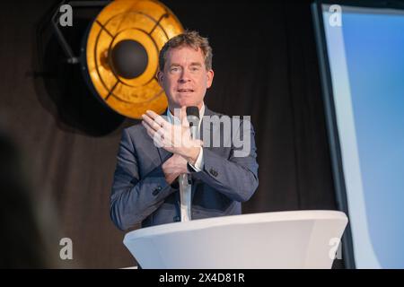 Ulf Kämpfer Ulf Kämpfer ist ein deutscher Jurist und Politiker der SPD. Seit April 2014 bekleidet er das Amt des Oberbürgermeisters der schleswig-holsteinischen Landeshauptstadt Kiel. Kiel Schleswig-Holstein Deutschland fpr-kämpfer-1787 *** Ulf Kämpfer Ulf Kämpfer ist deutscher Rechtsanwalt und Politiker der SPD seit April 2014, er ist Oberbürgermeister der Schleswig-holsteinischen Landeshauptstadt Kiel Schleswig-Holstein Deutschland fpr kämpfer 1787 Stockfoto