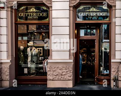 Gutteridge Gents Maßgeschneiderte Schneiderei, Bari, Italien Stockfoto