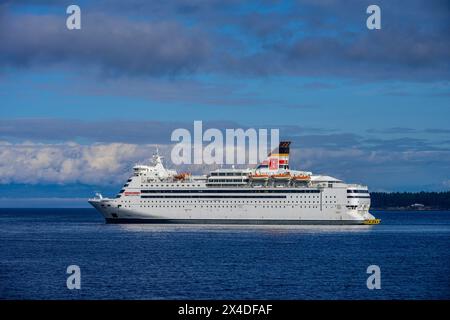 Nanaimo, BC, Kanada 23. Februar 2024: Die MV Isabelle, ein Kreuzfahrtschiff, das von der Bridgemans Services Group als Floatel umfunktioniert wurde, liegt in Nan Stockfoto