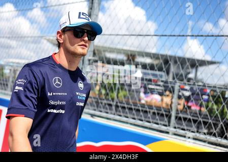 Miami, USA. Mai 2024. Logan Sargeant (USA) Williams Racing geht über die Rennstrecke. 02.05.2024. Formel-1-Weltmeisterschaft, Rd 6, Miami Grand Prix, Miami, Florida, USA, Vorbereitungstag. Das Foto sollte lauten: XPB/Alamy Live News. Stockfoto