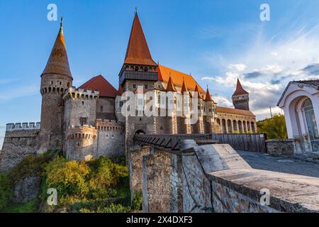 Rumänien, Hunedoara. Schloss Corvin, gotische Renaissance-Burg, eine der größten Schlösser Europas. Stockfoto