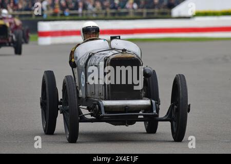 Julian Majzub, Sunbeam Indianapolis, SF Edge Trophy, für Edwardian-Autos und Aero-Specials im Geiste der frühen Brooklands-Rennen vor dem Rennen Stockfoto