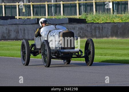 Julian Majzub, Sunbeam Indianapolis, SF Edge Trophy, für Edwardian-Autos und Aero-Specials im Geiste der frühen Brooklands-Rennen vor dem Rennen Stockfoto