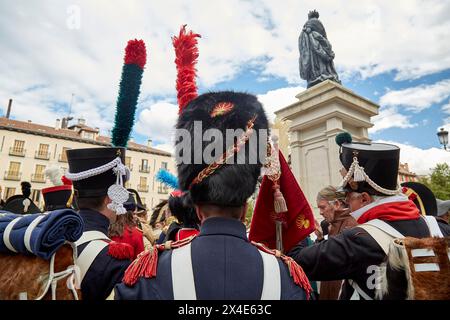 Madrid, Madrid, Spanien. Mai 2024. Die historische Wiederbelebung erinnert an den Volksaufstand vom 2. Mai 1808 der Madrider gegen die französische Armee. Der 2. Mai ist ein Urlaub in der Gemeinschaft Madrid. Der Ursprung dieses Festivals geht auf das Jahr 1808 zurück, als sich die Madrider gegen die Besetzung der französischen Truppen Napoleons erhoben. (Kreditbild: © Victoria Herranz/ZUMA Press Wire) NUR REDAKTIONELLE VERWENDUNG! Nicht für kommerzielle ZWECKE! Stockfoto