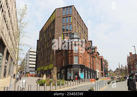 Pinstone Street und Cambridge Street nach der Sanierung im Stadtzentrum von Sheffield England Großbritannien Stockfoto