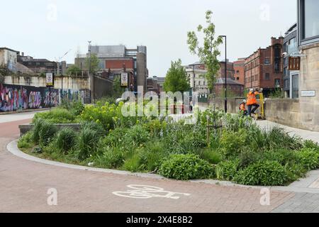 Castlegate Grey to Green Park Sheffield Stadtzentrum England Großbritannien, Innenstadtgrün öffentlicher Garten Pflanzen städtische Umwelt Nachhaltigkeit Biodiversität Stockfoto