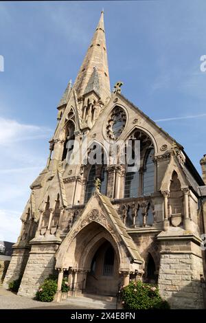 Kelso North Parish Church in Kelso, Schottland. Der von Frederick T. Pilkington entworfene Place of Worship der Church of Scotland stammt aus dem Jahr 1866. Stockfoto