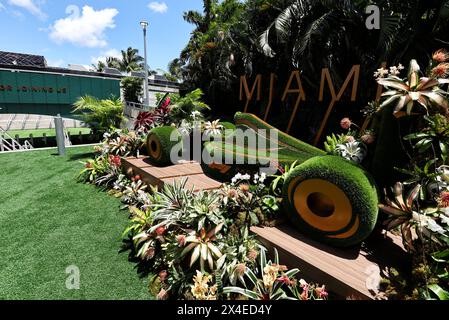 Miami, USA. Mai 2024. Paddock Club-Atmosphäre. Formel-1-Weltmeisterschaft, Rd 6, Miami Grand Prix, Donnerstag, 2. Mai 2024. Miami International Autodrome, Miami, Florida, USA. Quelle: James Moy/Alamy Live News Stockfoto