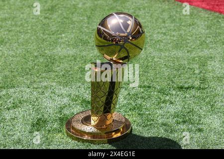 Miami, Etats Unis. Mai 2024. NBA Trophy während des Formel 1 Crypto.com Miami Grand Prix 2024, 6. Runde der Formel 1 Weltmeisterschaft 2024 vom 3. Bis 5. Mai 2024 auf dem Miami International Autodrome in Miami, USA - Foto Xavi Bonilla/DPPI Credit: DPPI Media/Alamy Live News Stockfoto