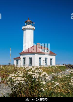 Das Point Wilson Light ist eine aktive Navigationshilfe im Fort Worden State Park in der Nähe von Port Townsend im Jefferson County im Bundesstaat Washington. Stockfoto