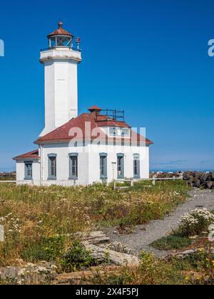 Das Point Wilson Light ist eine aktive Navigationshilfe im Fort Worden State Park in der Nähe von Port Townsend im Jefferson County im Bundesstaat Washington. Stockfoto